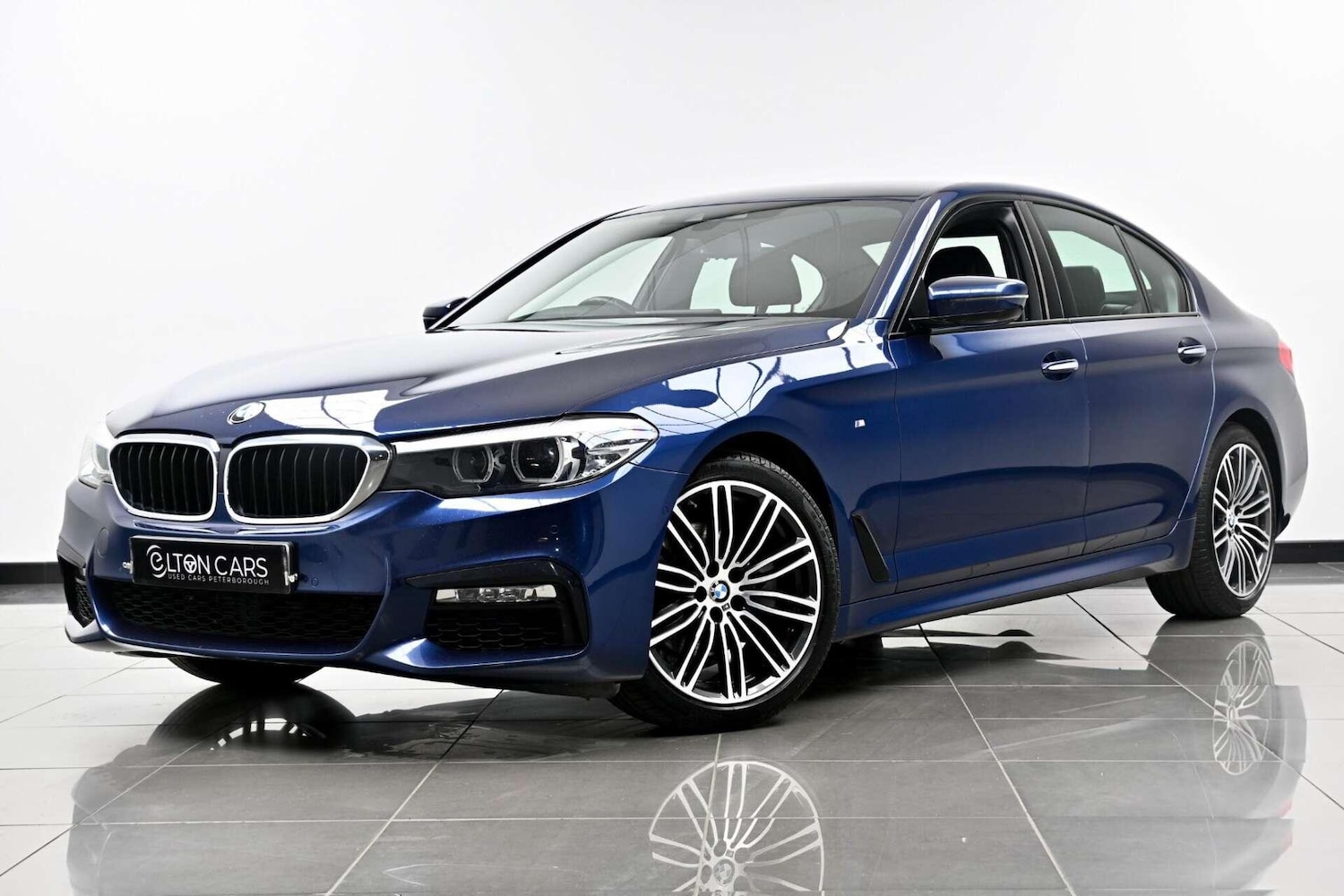 Used BMW 5 Series 2018 for sale - 77774429: Photo 2