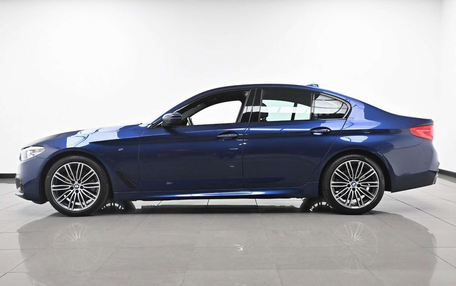 Used BMW 5 Series 2018 for sale - 77774429: Photo 5