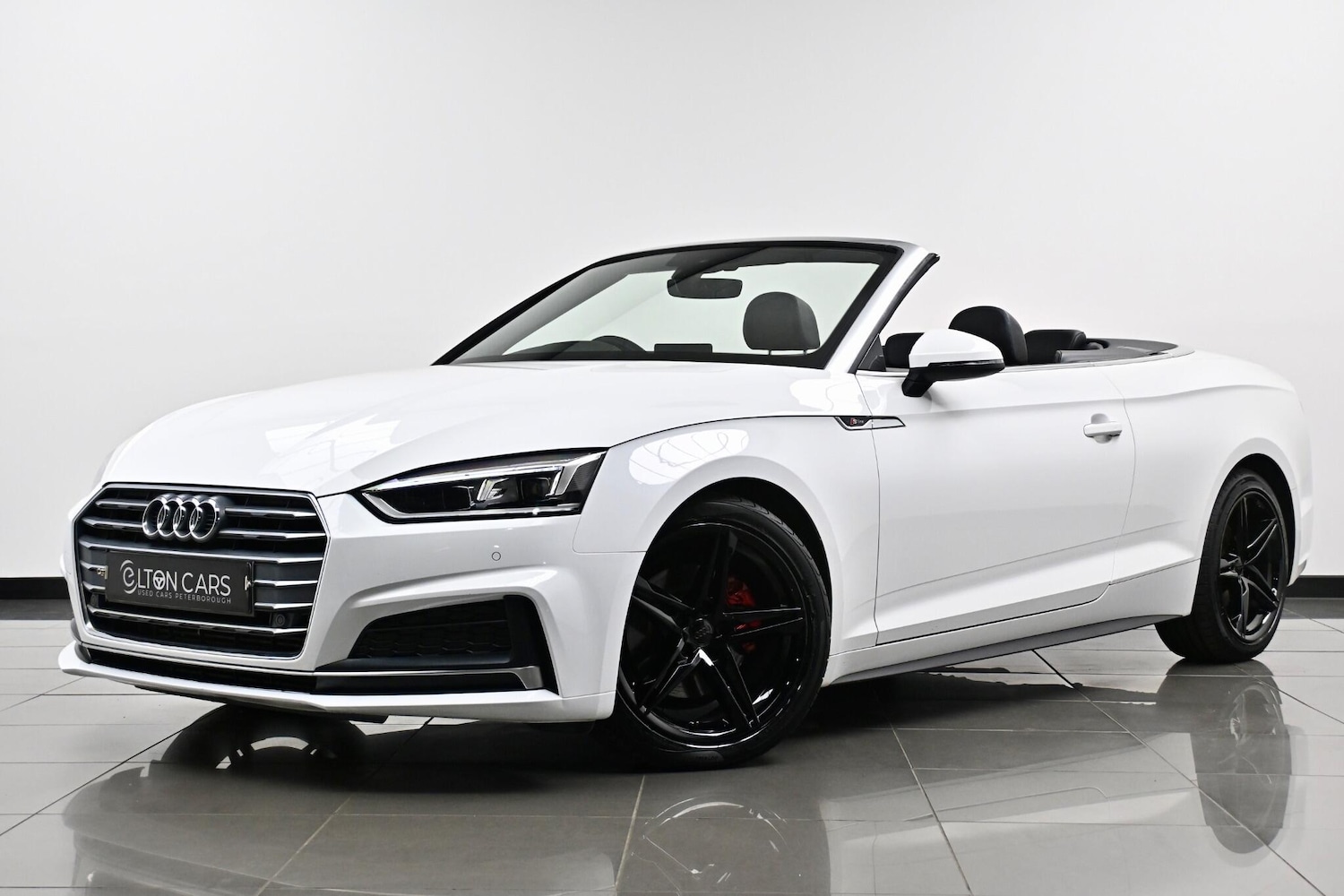 Used Audi A5 Cabriolet 2018 for sale - 76109146: Photo 2