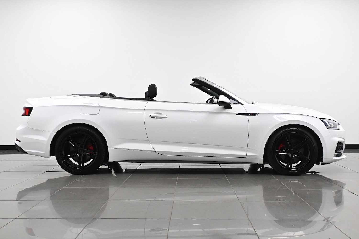 Used Audi A5 Cabriolet 2018 for sale - 76109146: Photo 4