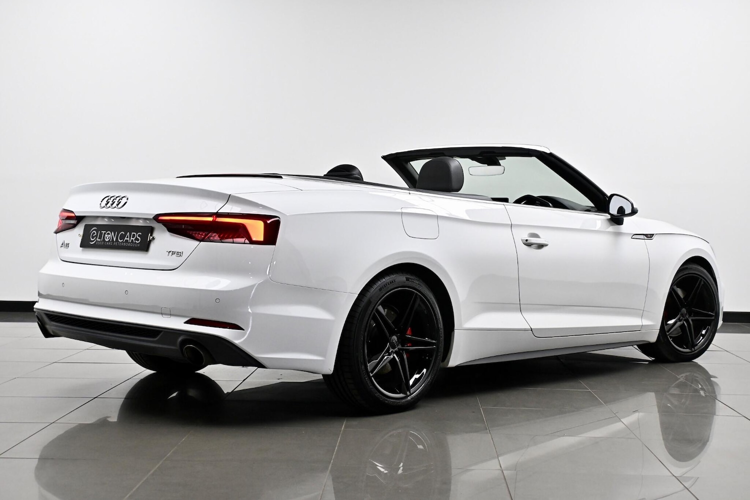 Used Audi A5 Cabriolet 2018 for sale - 76109146: Photo 8