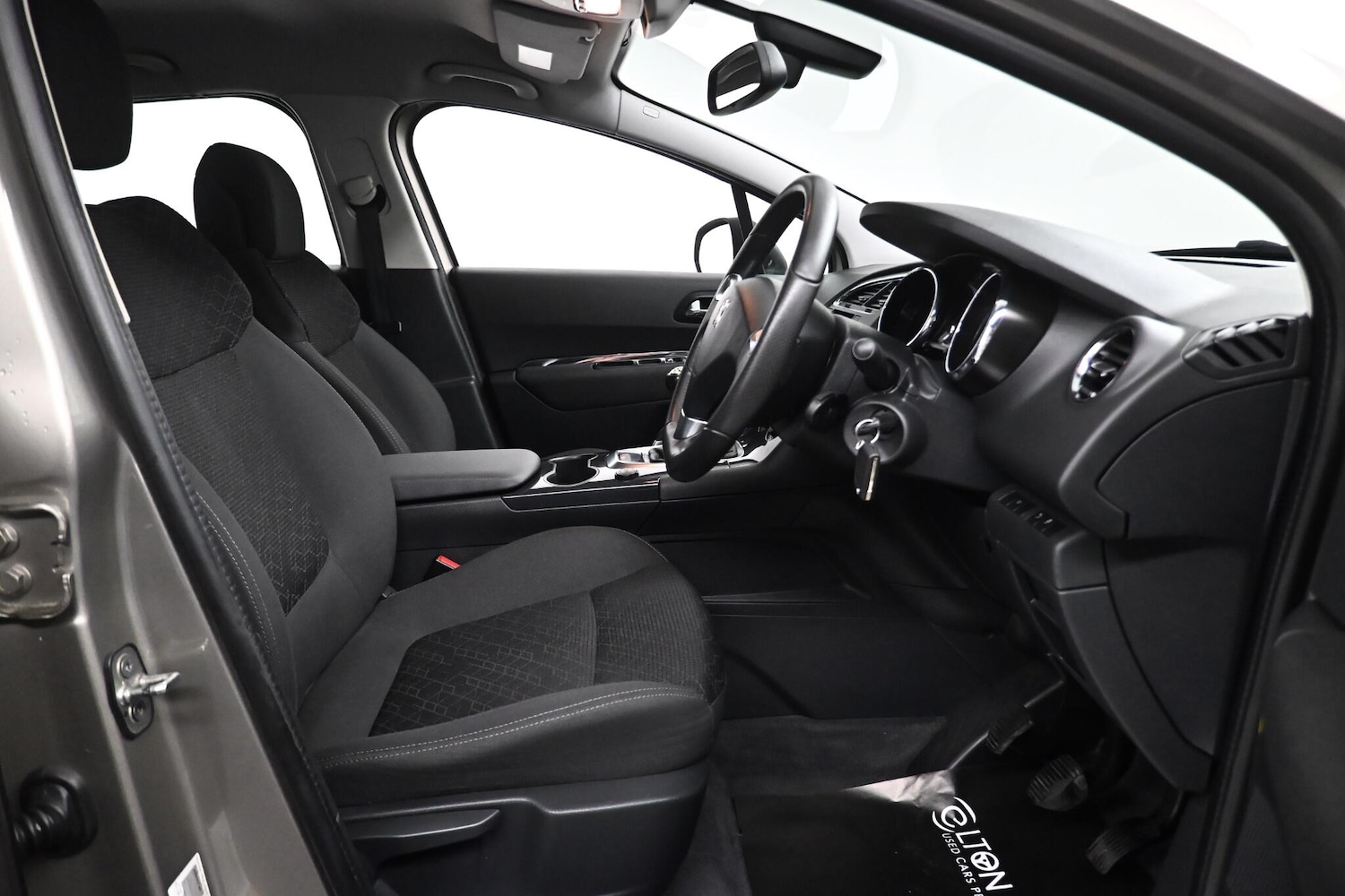 Used Peugeot 3008 2016 for sale - 77279909: Photo 10