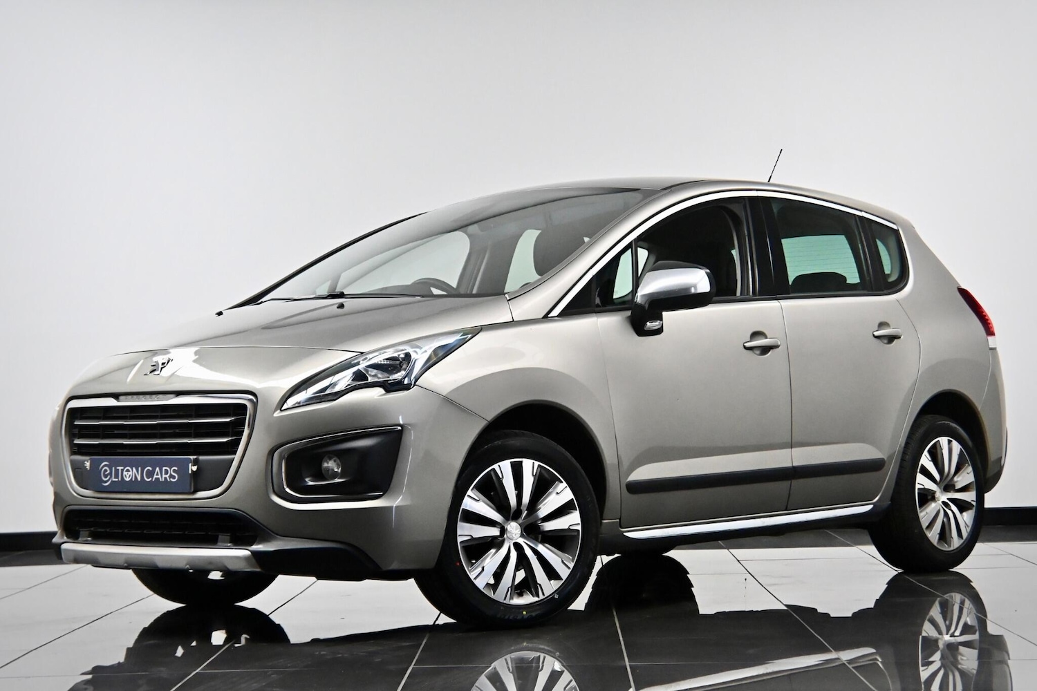 Used Peugeot 3008 2016 for sale - 77279909: Photo 2