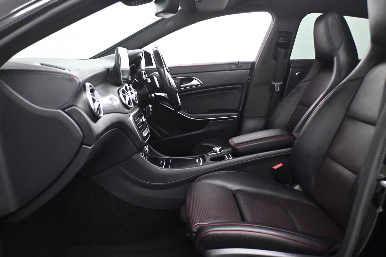 Used Mercedes-Benz CLA 2016 for sale - 77163434: Photo 11