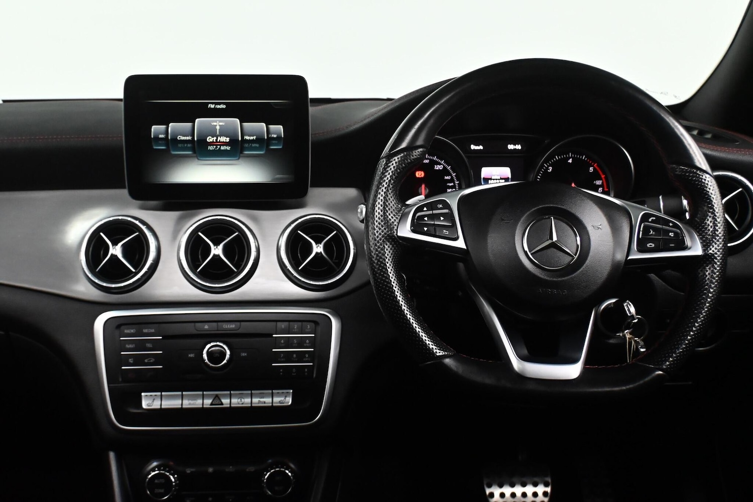 Used Mercedes-Benz CLA 2016 for sale - 77163434: Photo 28