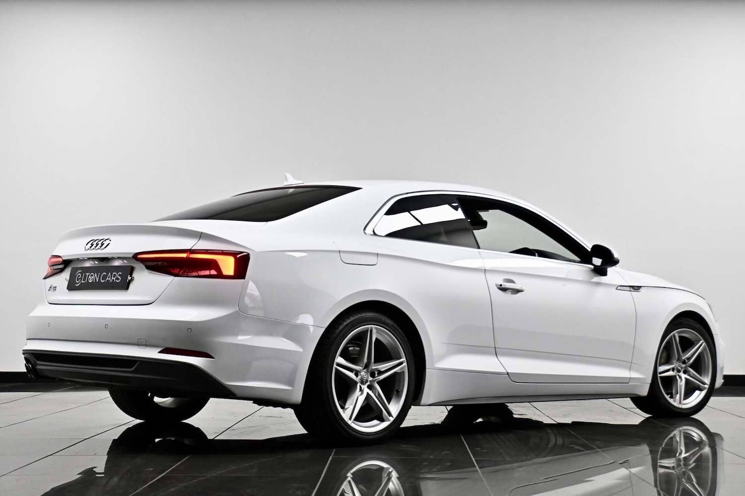 Used Audi A5 2018 for sale - 77658664: Photo 9