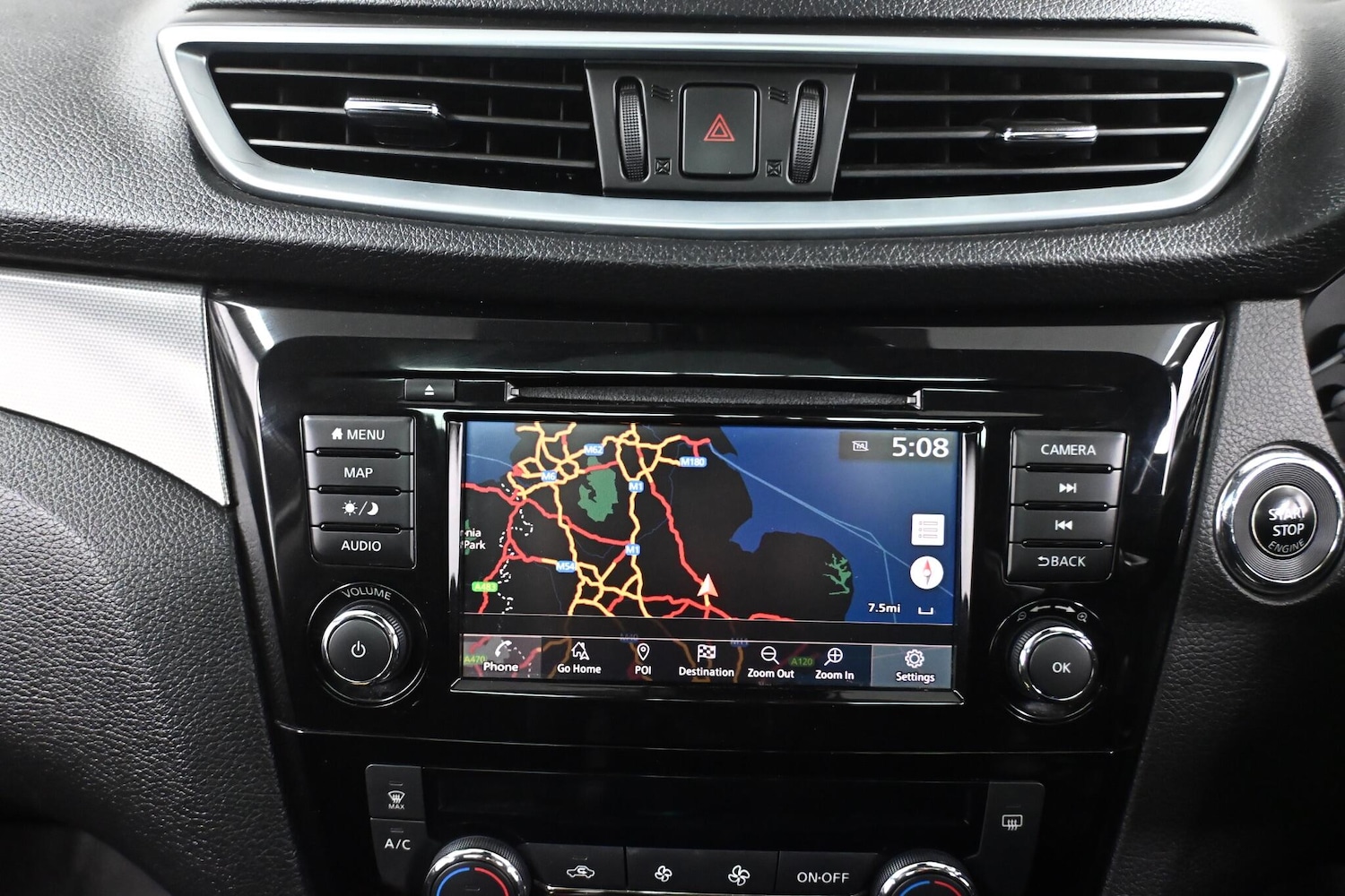 Used Nissan Qashqai 2018 for sale - 77550543: Photo 19