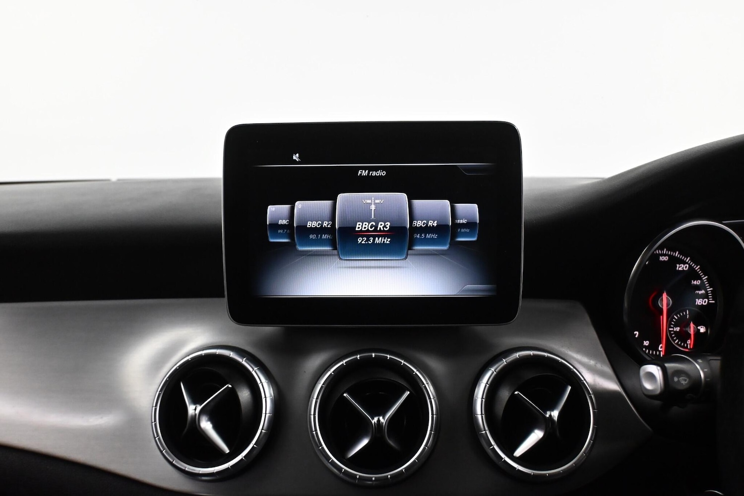 Used Mercedes-Benz CLA for sale - 77704686: Photo 16