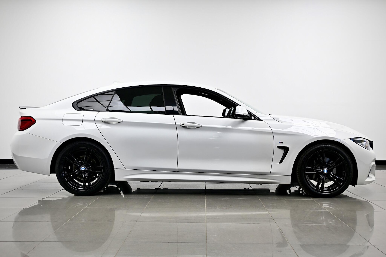 Used BMW 4 Series 2018 for sale - 76657603: Photo 4