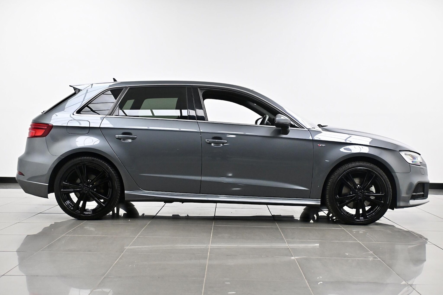 Used Audi A3 2019 for sale - 76327147: Photo 4