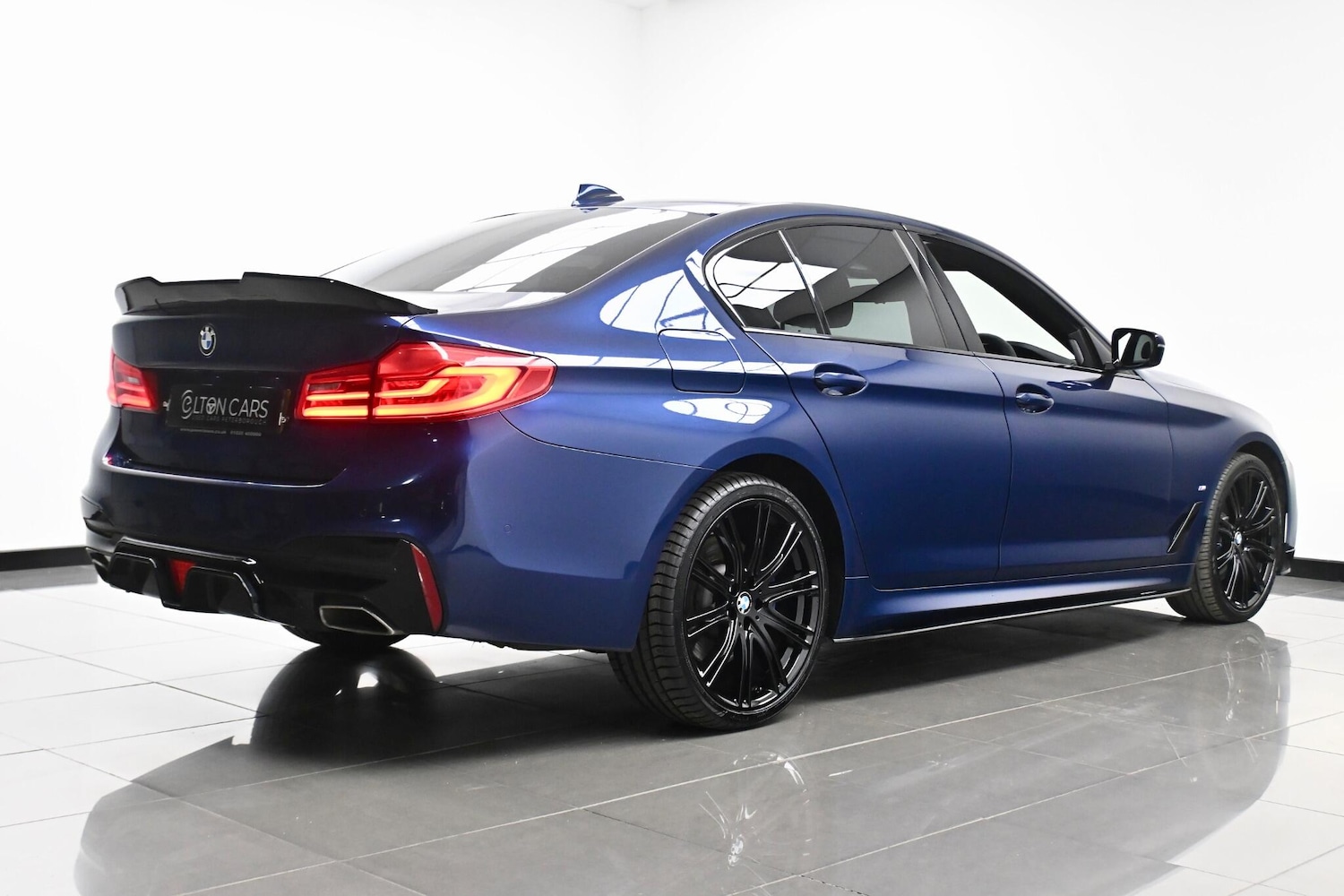 Used BMW 5 Series 2018 for sale - 76953439: Photo 12