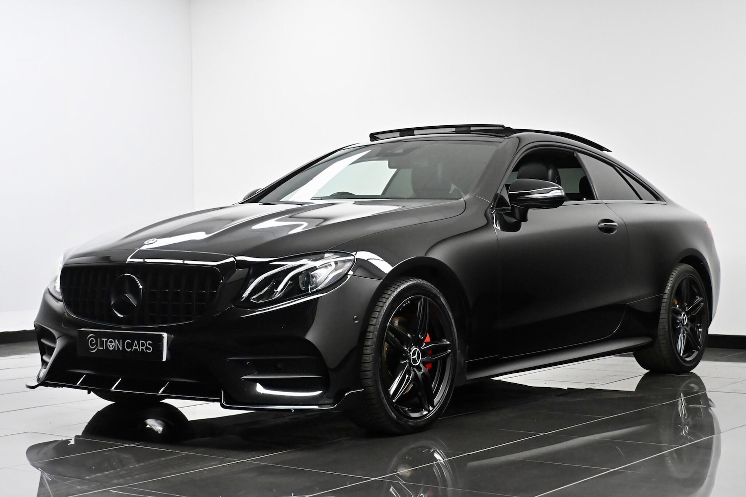 Used Mercedes-Benz E Class 2017 for sale - 78085871: Photo 2