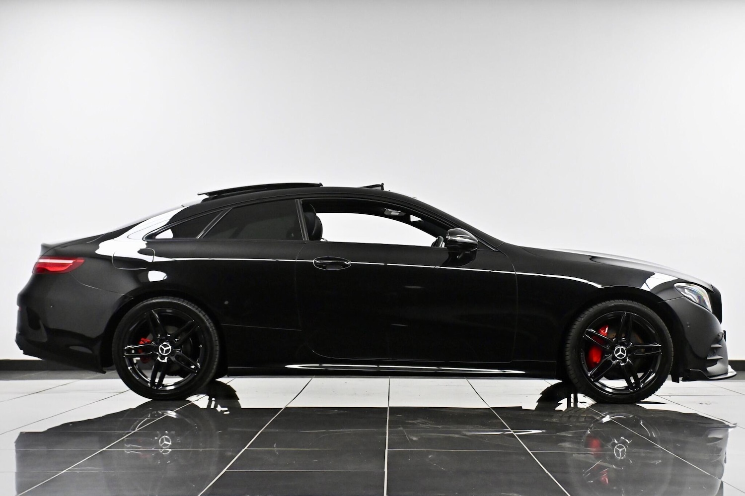 Used Mercedes-Benz E Class 2017 for sale - 78085871: Photo 5