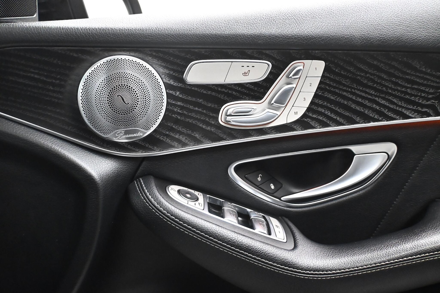 Used Mercedes-Benz GLC 2016 for sale - 76189372: Photo 17