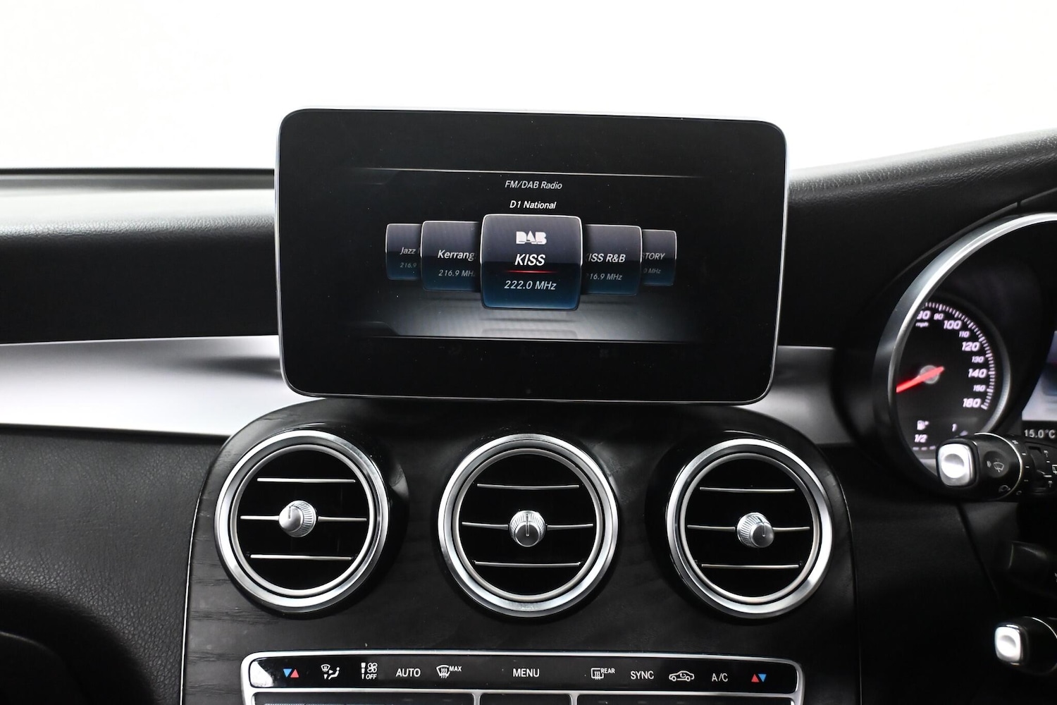 Used Mercedes-Benz GLC 2016 for sale - 76189372: Photo 20