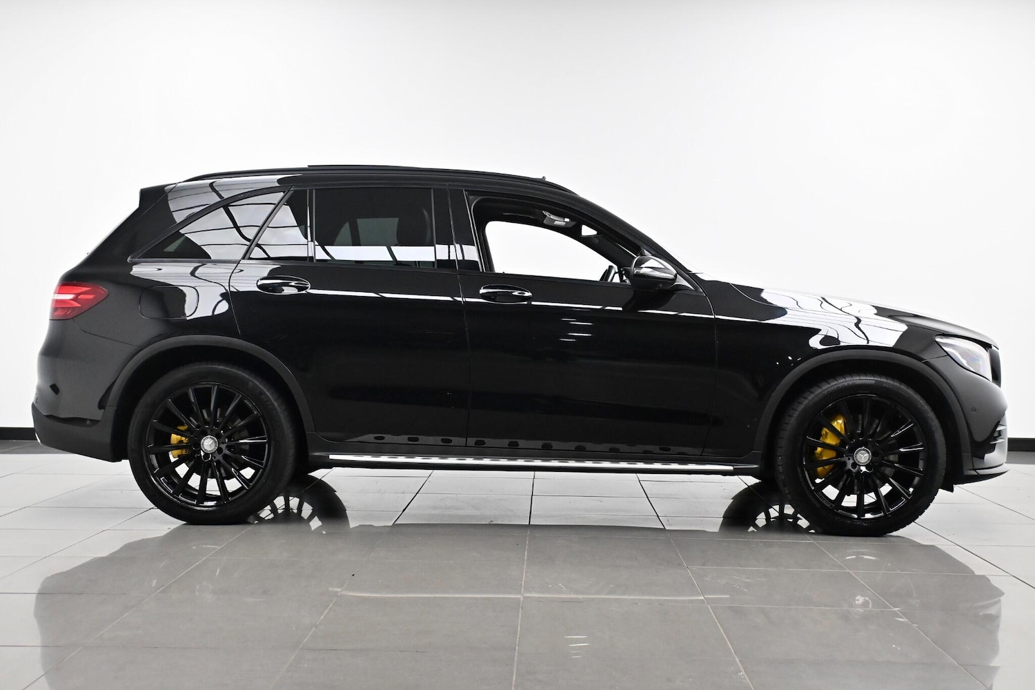 Used Mercedes-Benz GLC 2016 for sale - 76189372: Photo 4