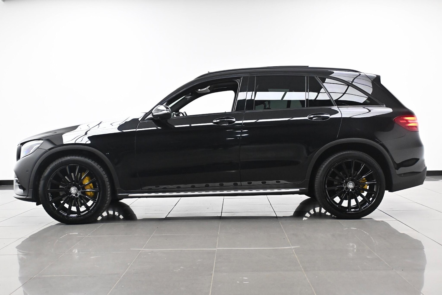 Used Mercedes-Benz GLC 2016 for sale - 76189372: Photo 5