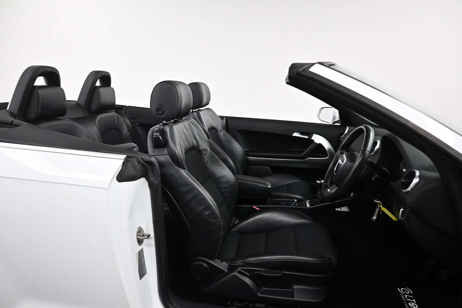 Used Audi A3 Cabriolet 2011 for sale - 77729052: Photo 10