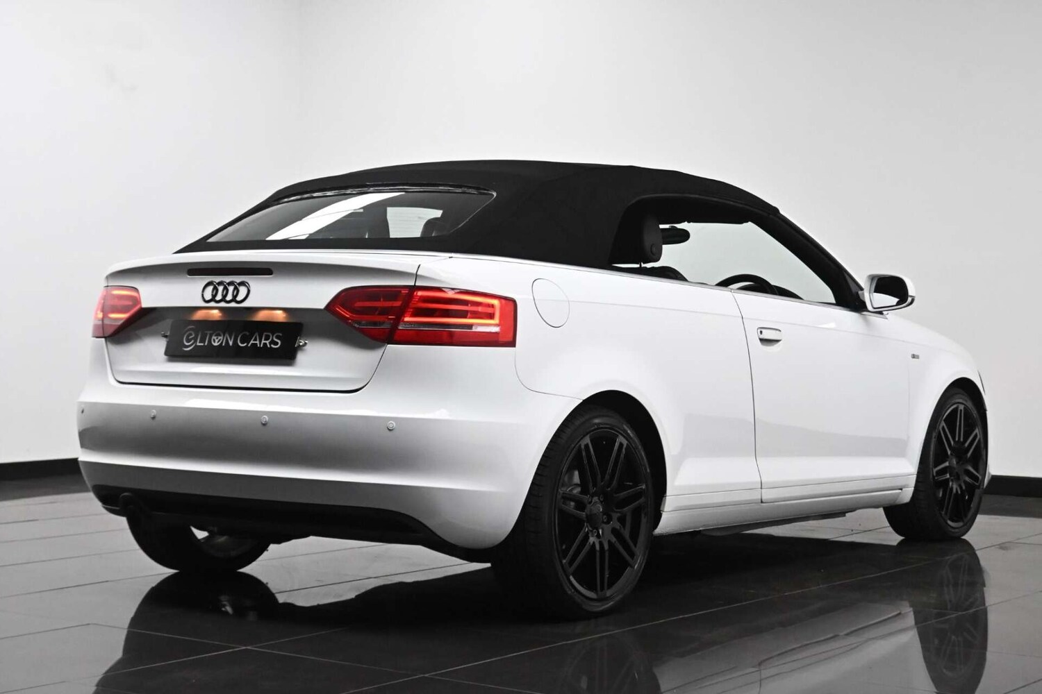 Used Audi A3 Cabriolet 2011 for sale - 77729052: Photo 15