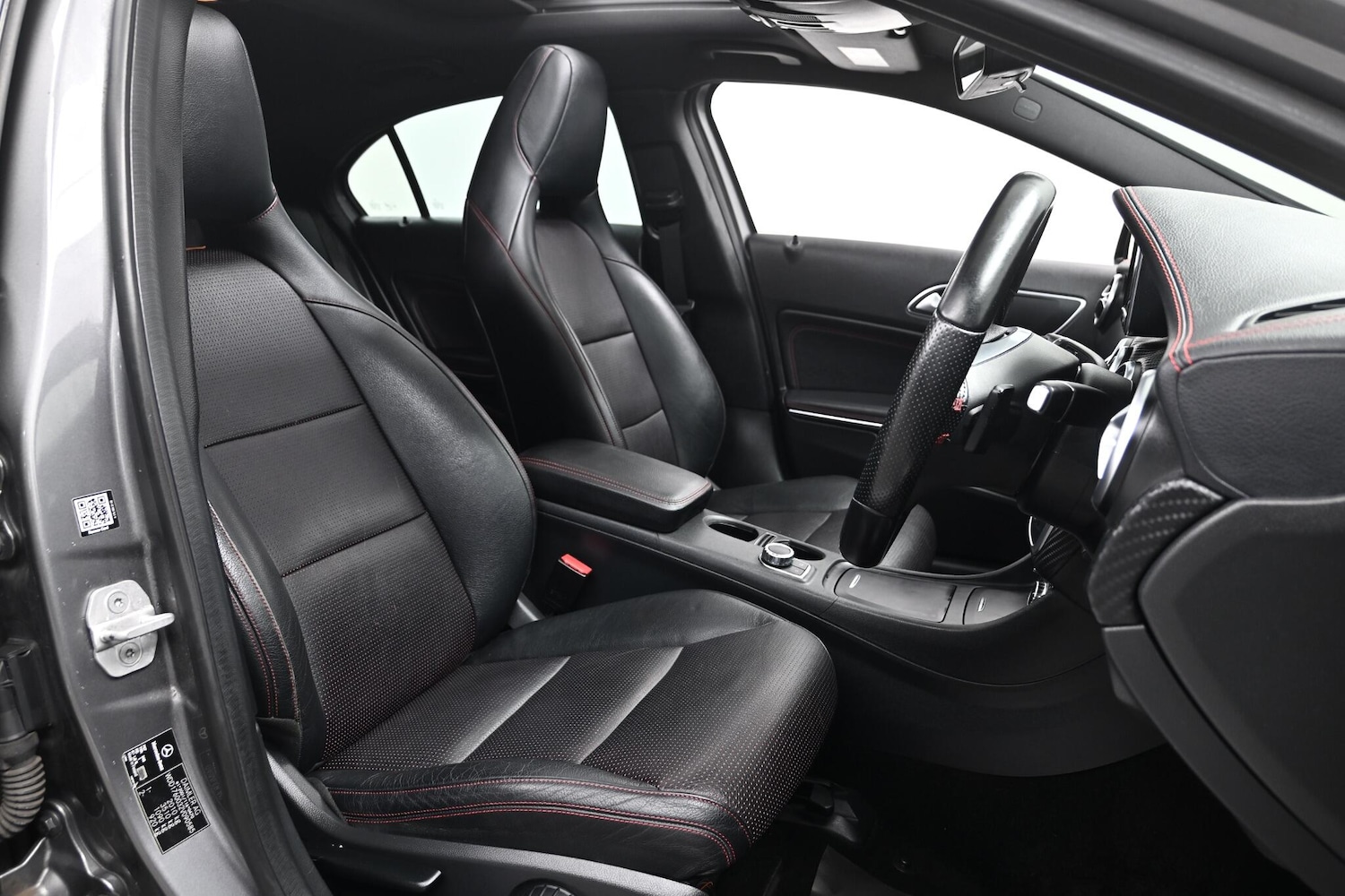 Used Mercedes-Benz A-Class 2015 for sale - 76850167: Photo 12