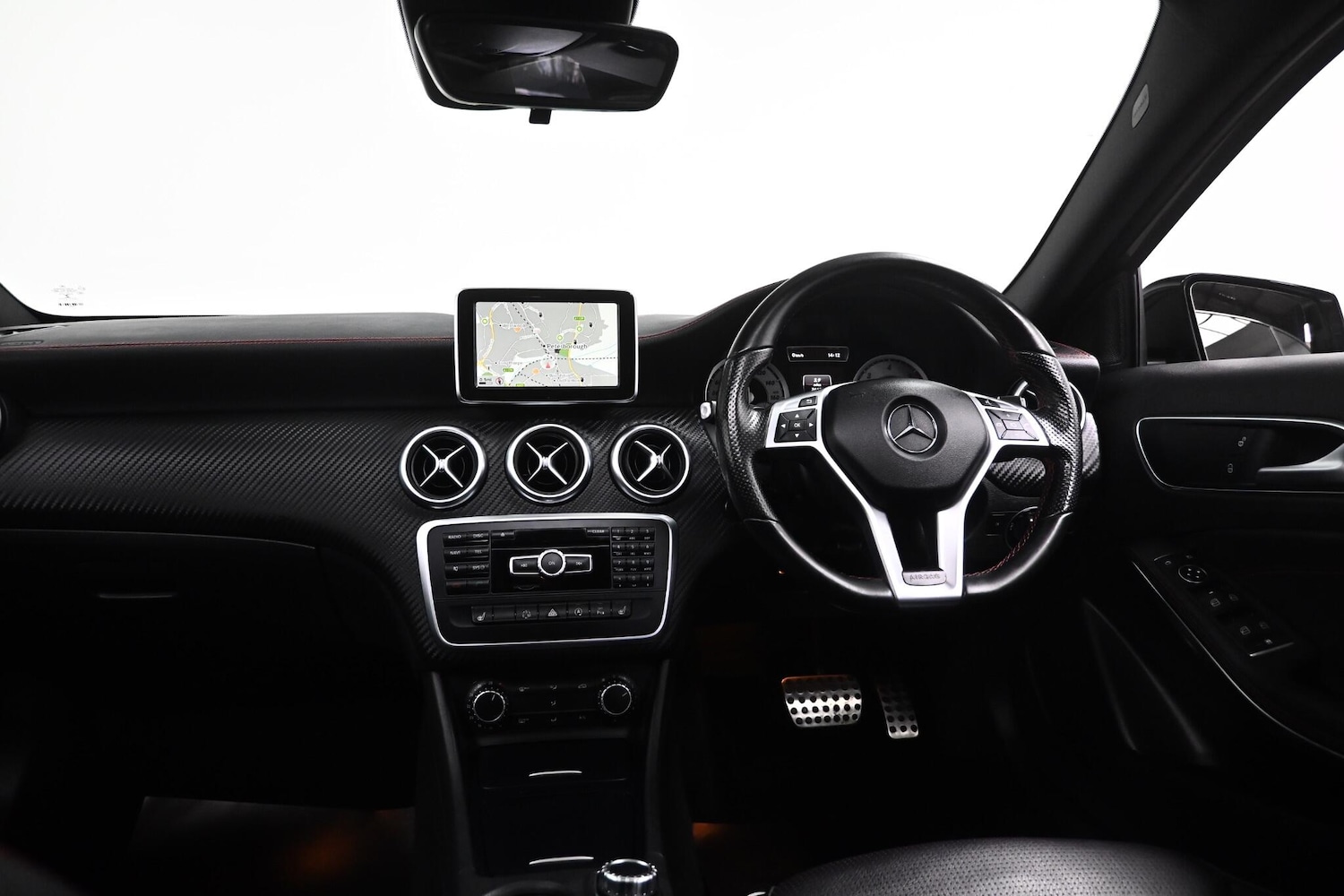 Used Mercedes-Benz A-Class 2015 for sale - 76850167: Photo 17