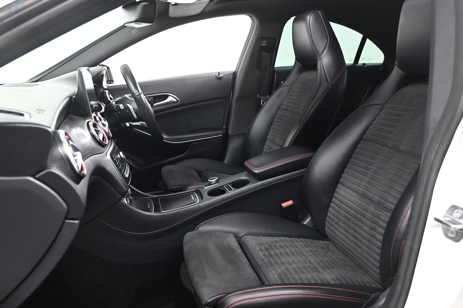 Used Mercedes-Benz CLA 2019 for sale - 76765515: Photo 14