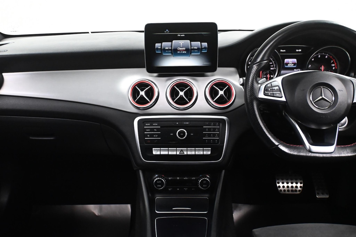 Used Mercedes-Benz CLA 2019 for sale - 76765515: Photo 25