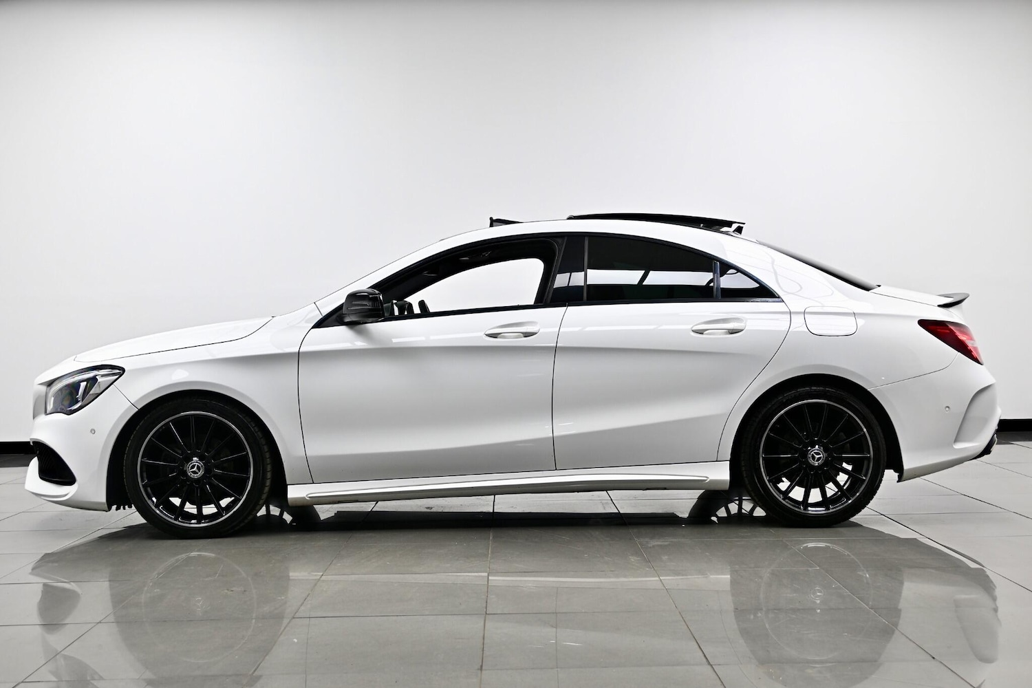 Used Mercedes-Benz CLA 2019 for sale - 76765515: Photo 5