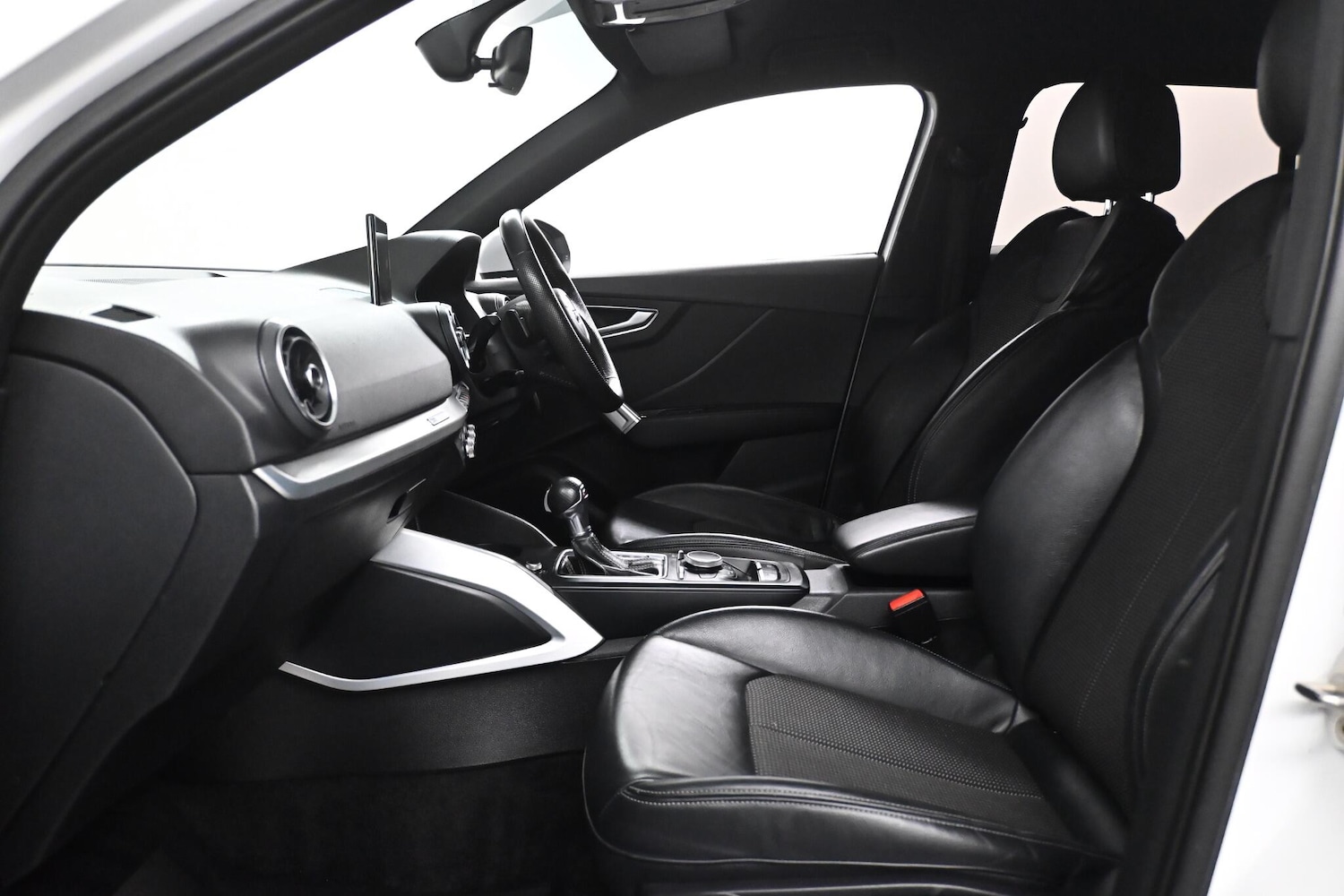 Used Audi Q2 for sale - 77824893: Photo 16