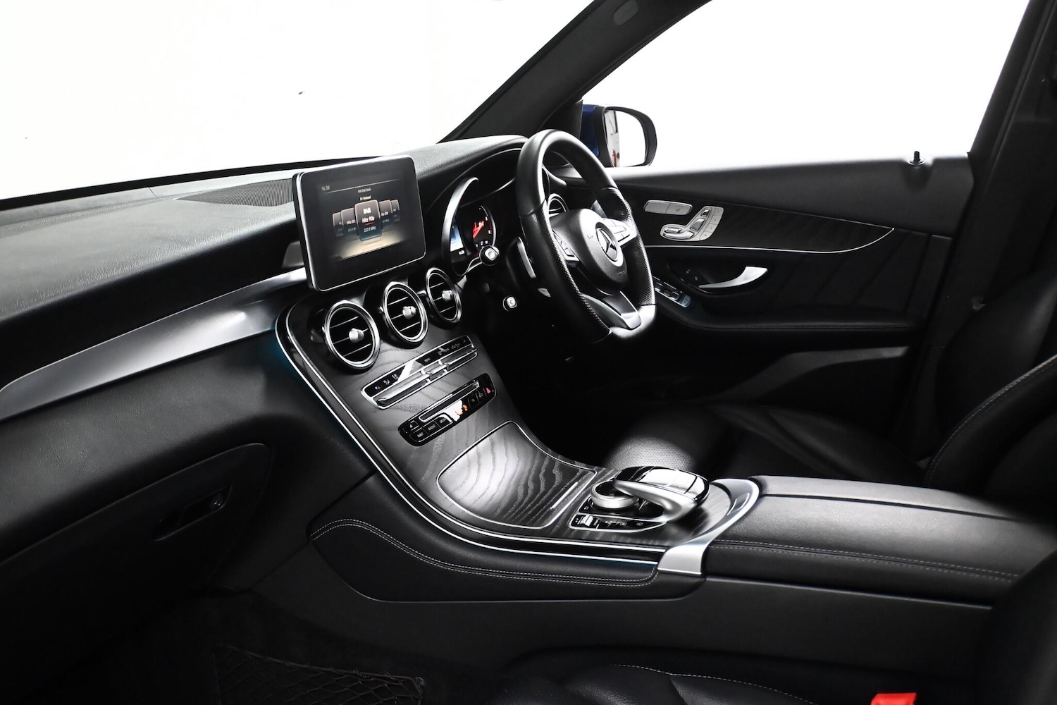 Used Mercedes-Benz GLC for sale - 77279427: Photo 18