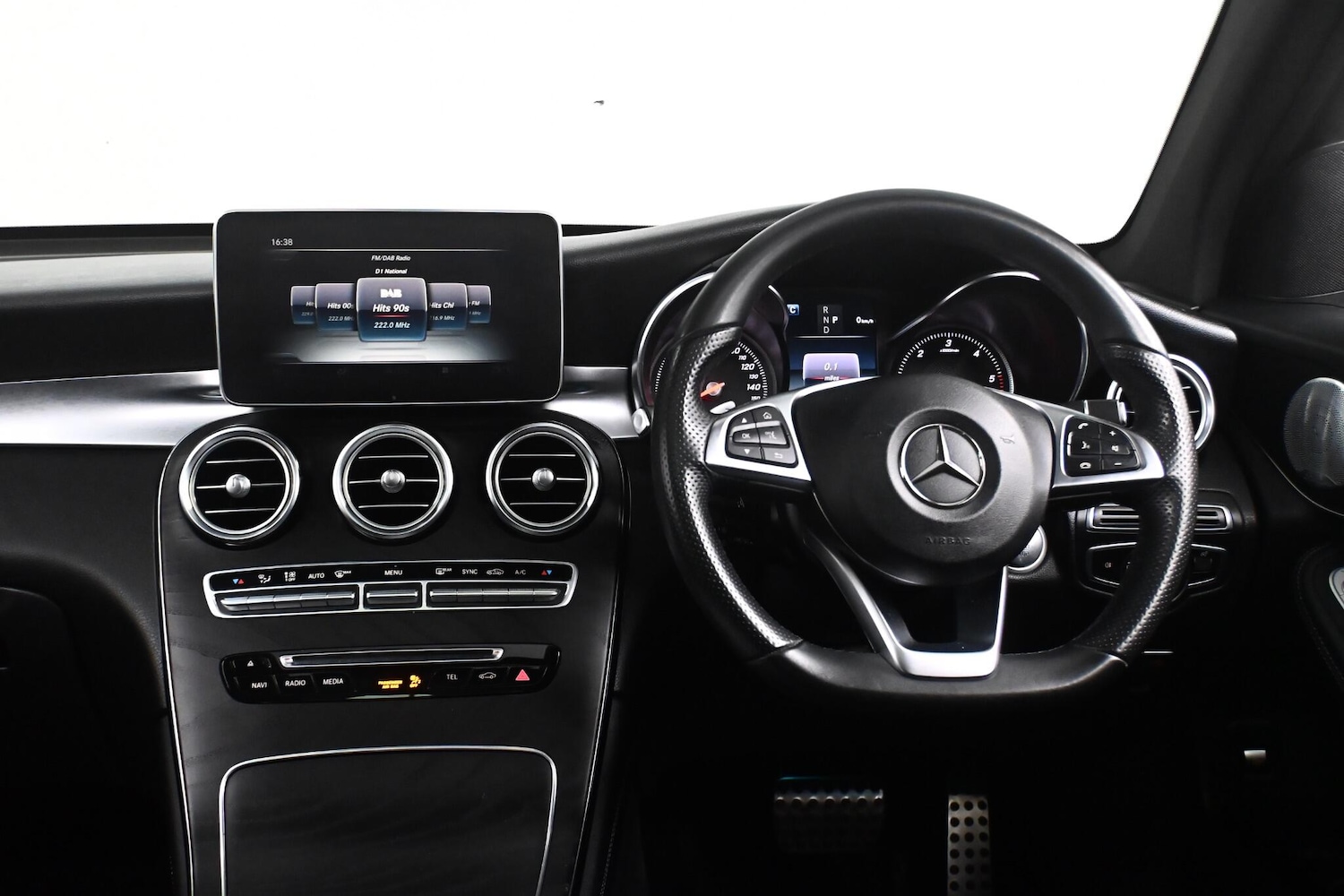 Used Mercedes-Benz GLC for sale - 77279427: Photo 27