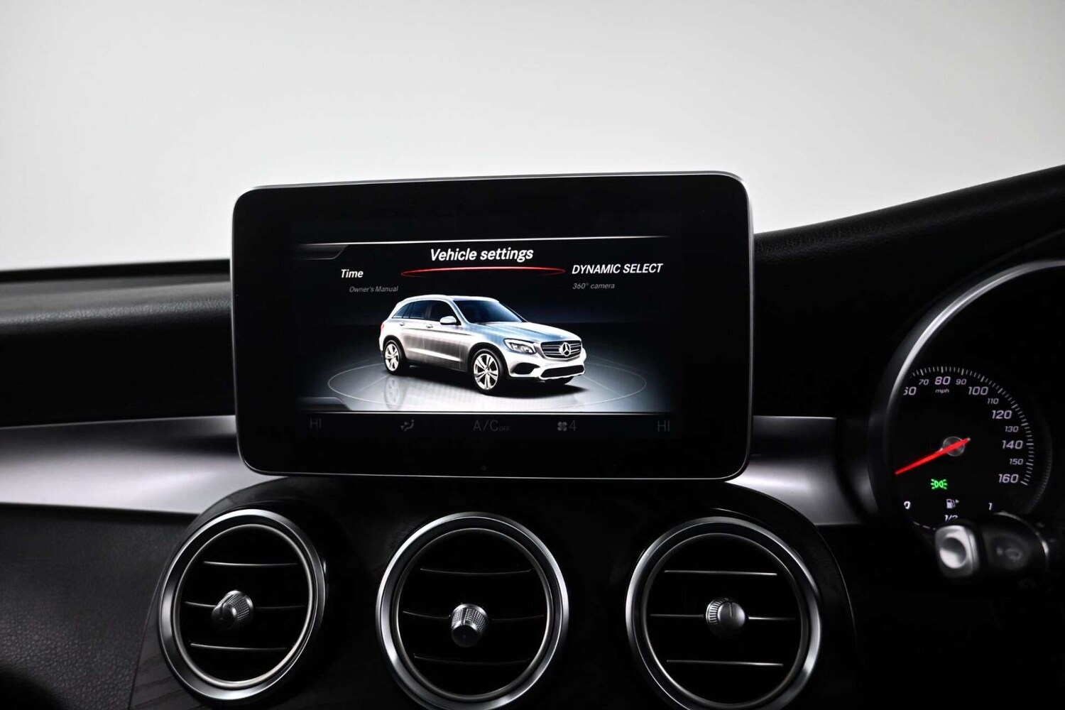 Used Mercedes-Benz GLC 2019 for sale - 77729059: Photo 22