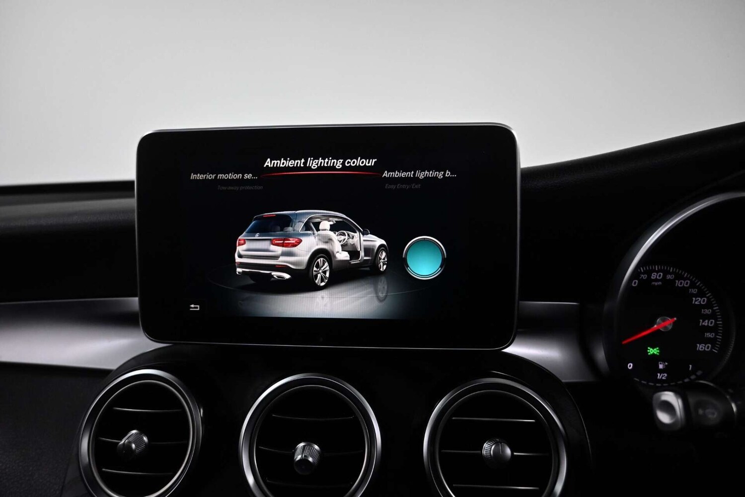 Used Mercedes-Benz GLC 2019 for sale - 77729059: Photo 29