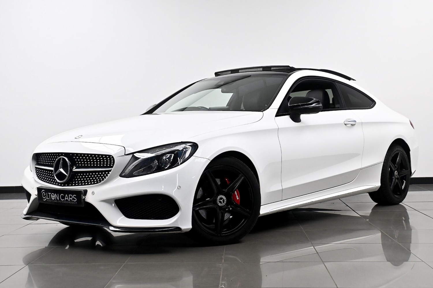Used Mercedes-Benz C-Class 2017 for sale - 76166359: Photo 2