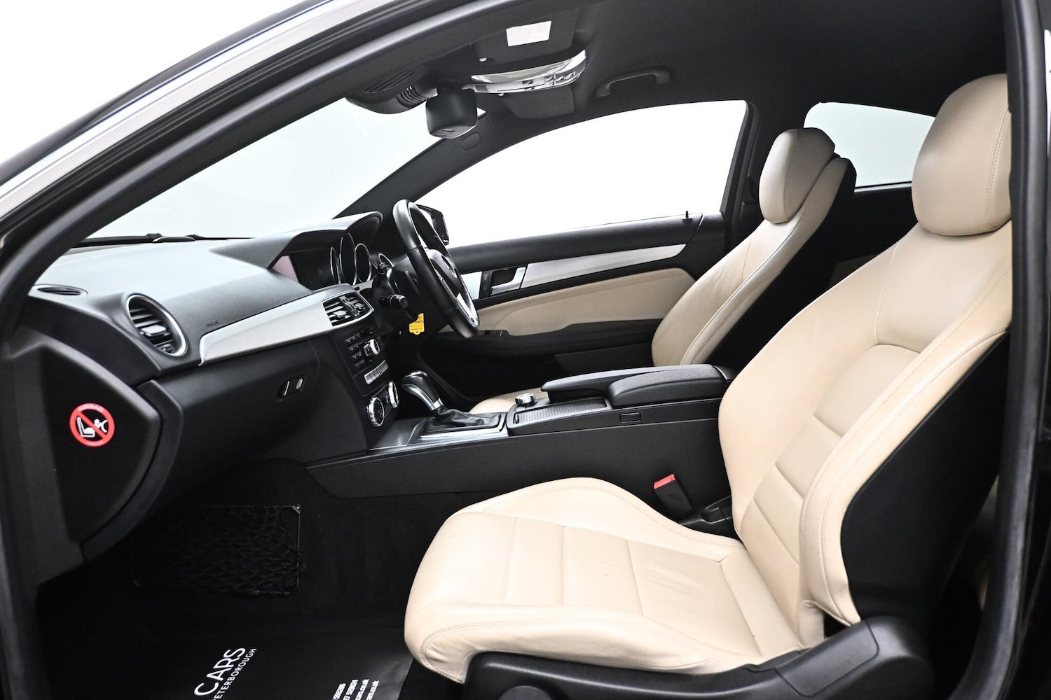 Used Mercedes-Benz C Class 2011 for sale - 76633892: Photo 14