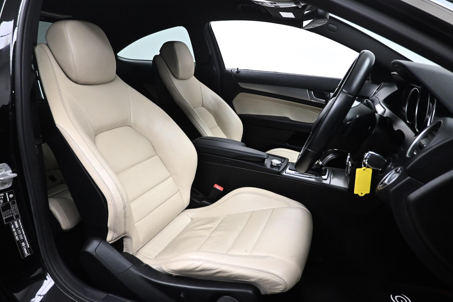 Used Mercedes-Benz C Class 2011 for sale - 76633892: Photo 15