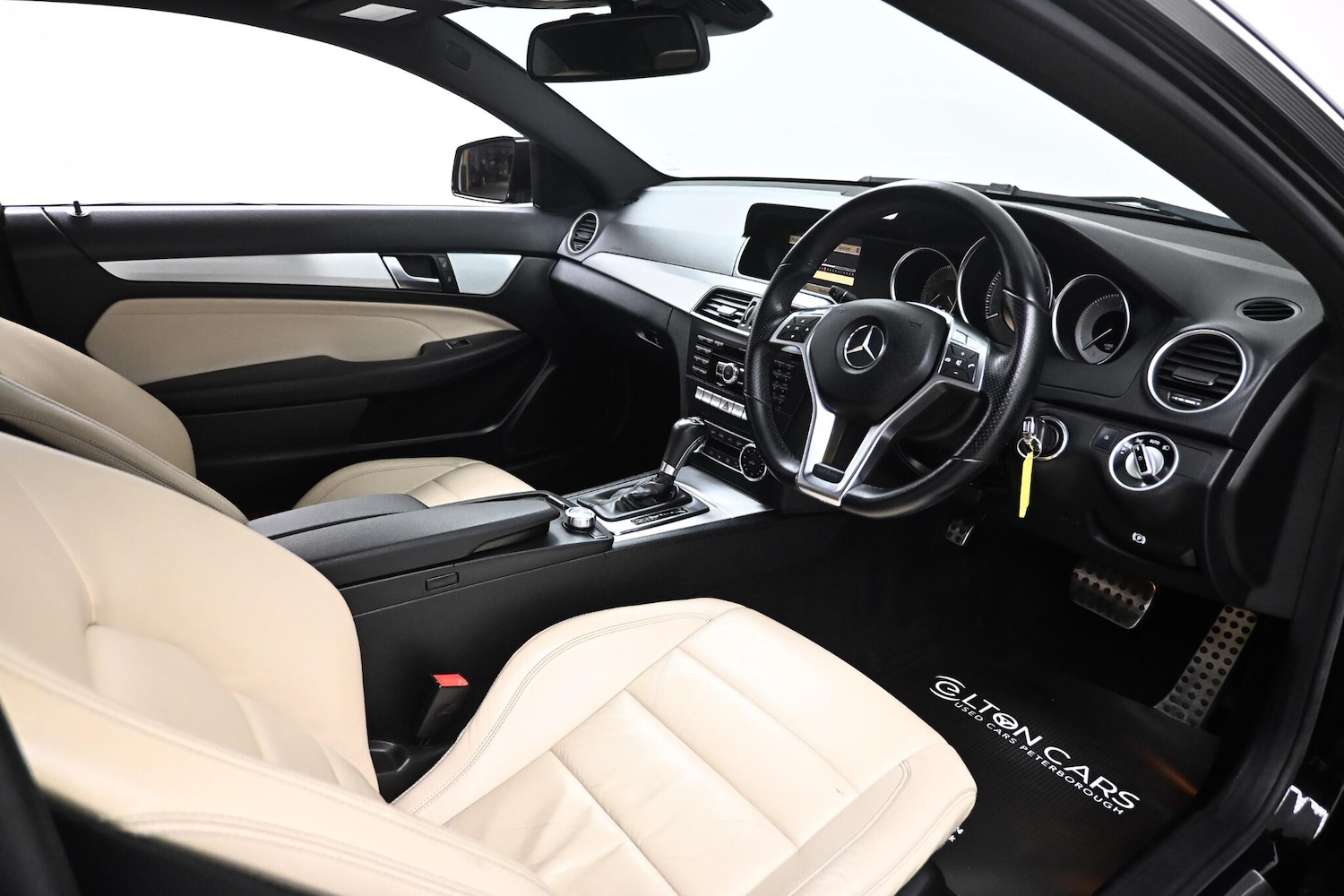 Used Mercedes-Benz C Class 2011 for sale - 76633892: Photo 23