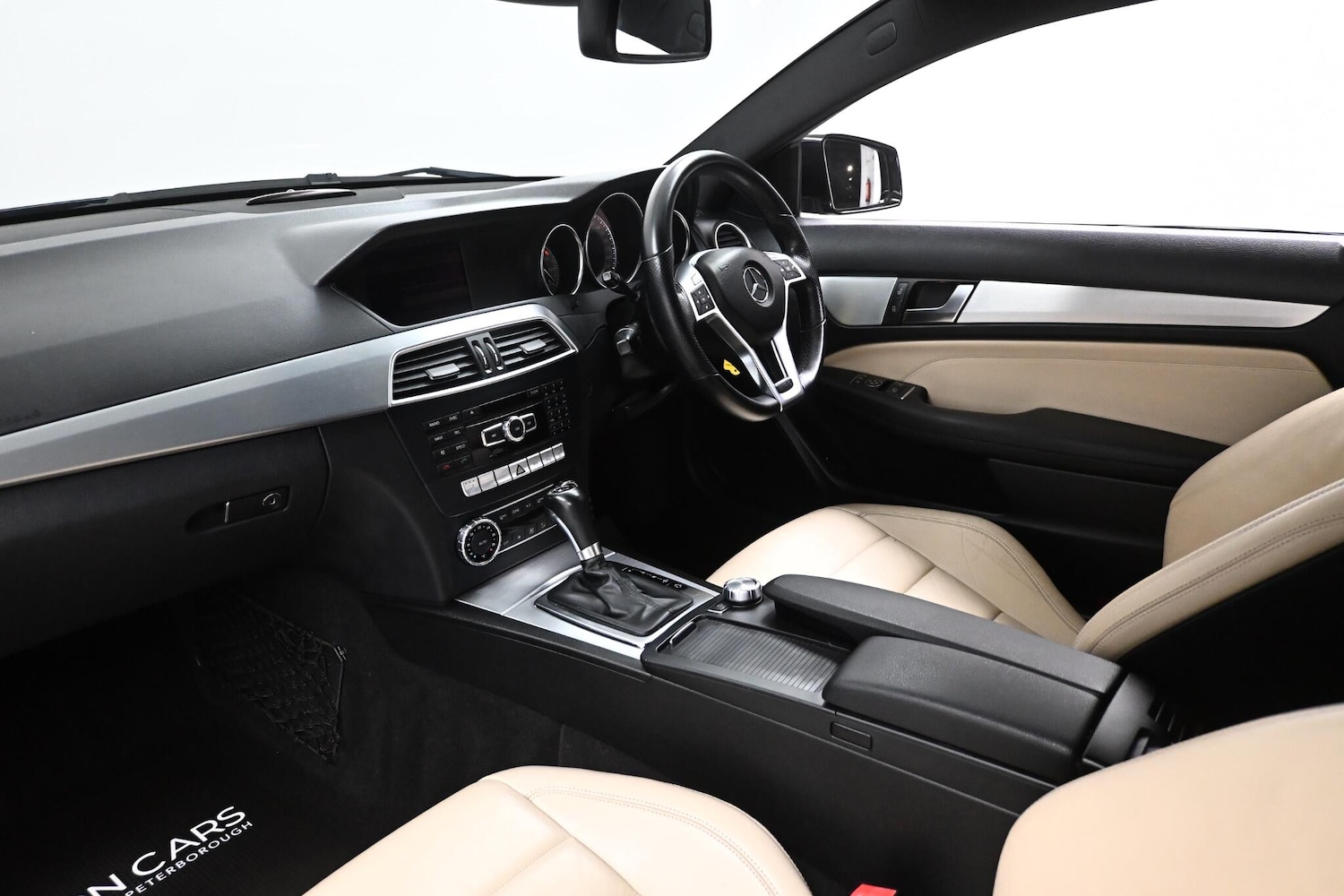 Used Mercedes-Benz C Class 2011 for sale - 76633892: Photo 24