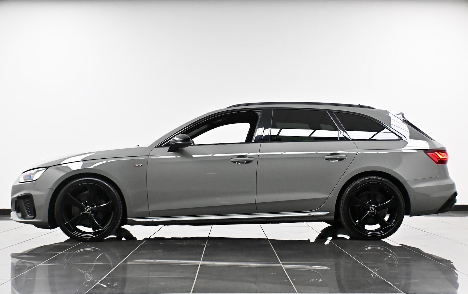 Used Audi A4 2021 for sale - 77612013: Photo 5