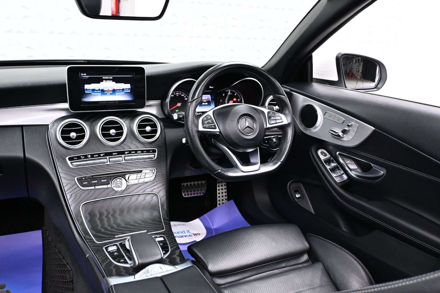 Used Mercedes-Benz C Class 2018 for sale - 77735077: Photo 25