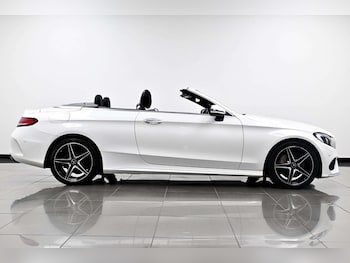 Used Mercedes-Benz C Class 2018 for sale - 77735077: Photo