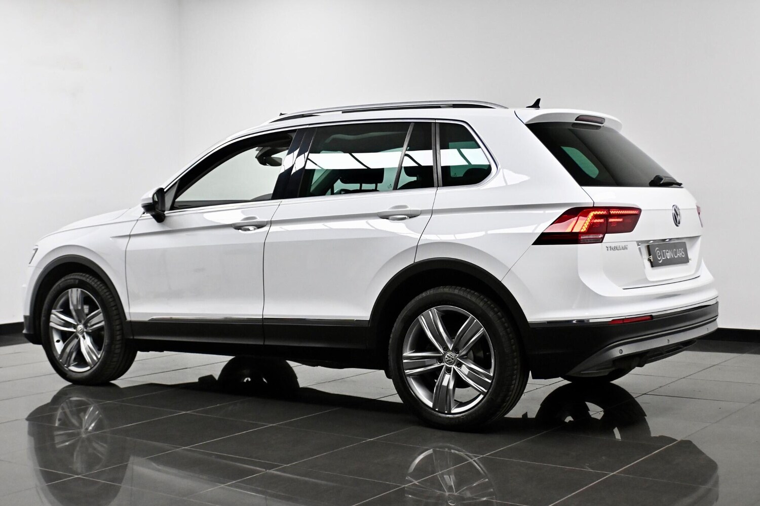 Used Volkswagen Tiguan for sale - 77586886: Photo 9