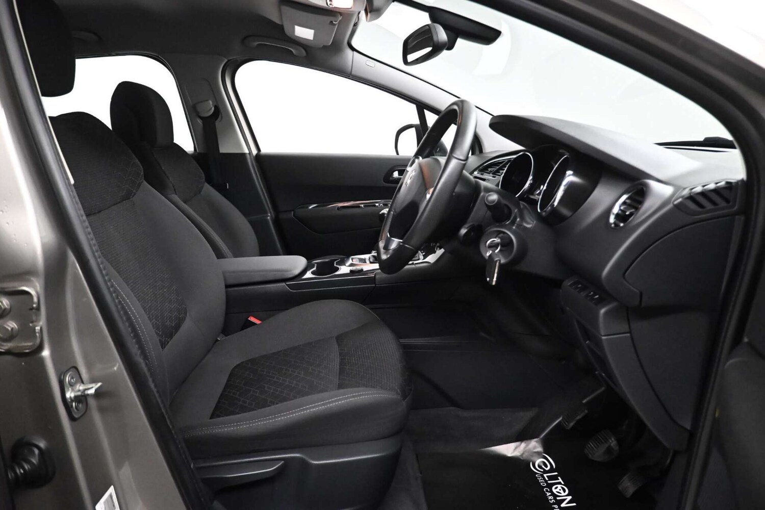 Used Peugeot 3008 2016 for sale - 77729066: Photo 10