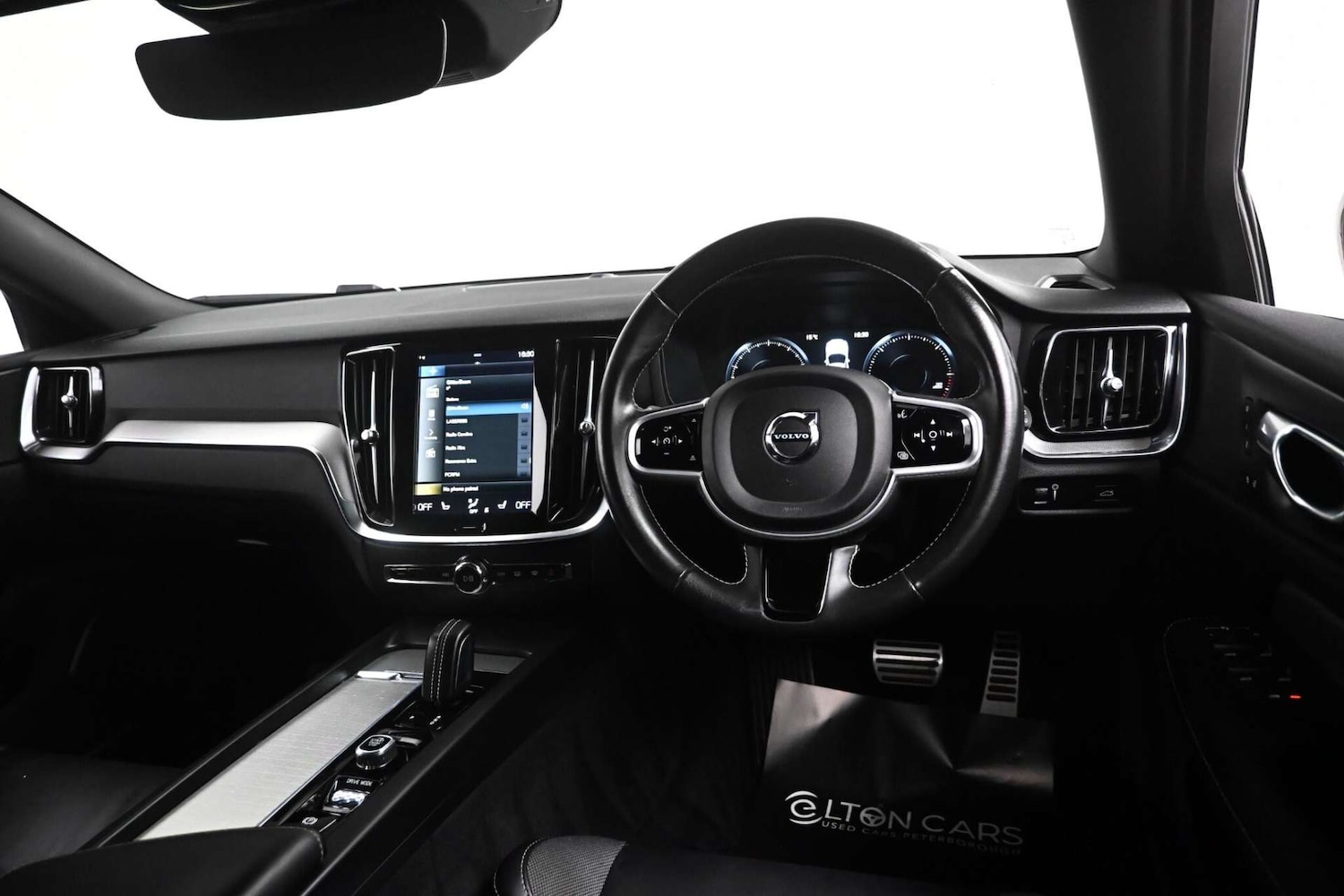 Used Volvo V60 2021 for sale - 77735071: Photo 18