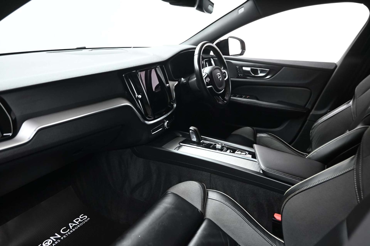 Used Volvo V60 2021 for sale - 77735071: Photo 25