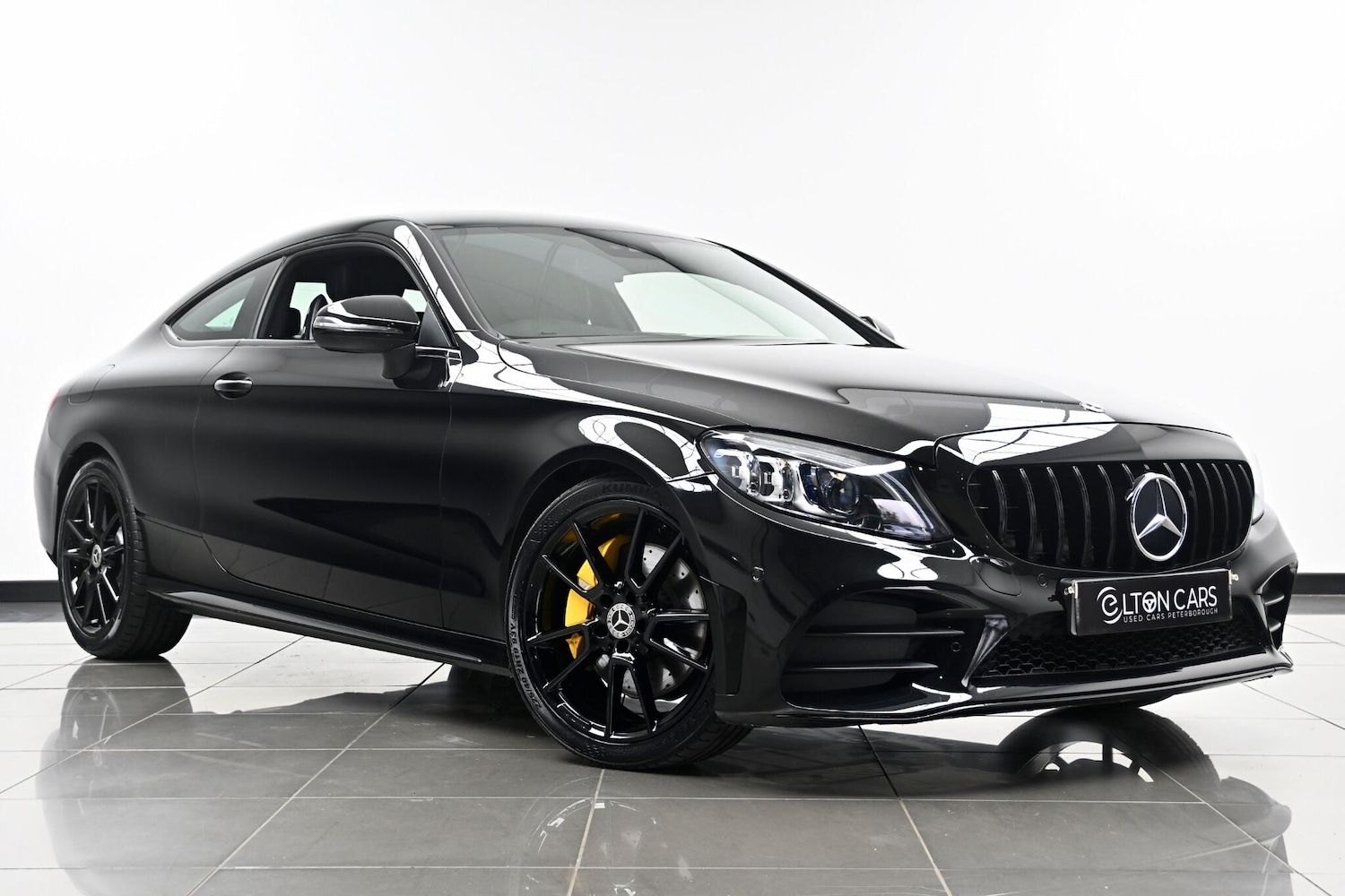 Used Mercedes-Benz C Class 2019 for sale - 76512829: Photo 1