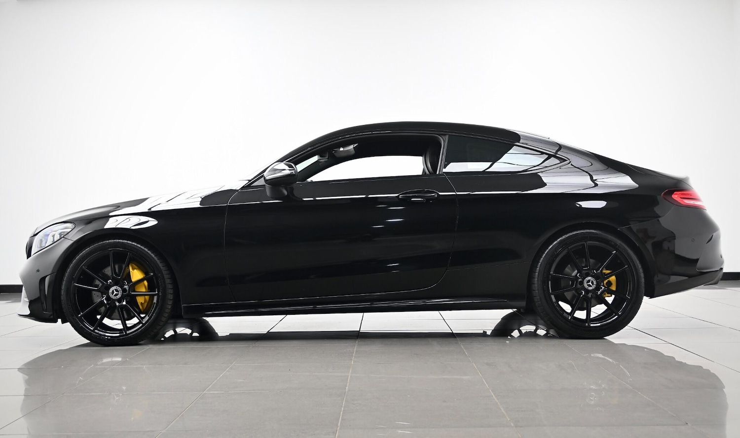 Used Mercedes-Benz C Class 2019 for sale - 76512829: Photo 5