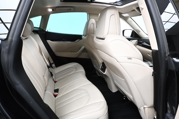 Used Maserati Levante 2018 for sale - 75728821: Photo 13