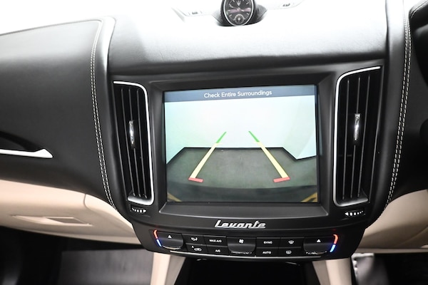 Used Maserati Levante 2018 for sale - 75728821: Photo 16