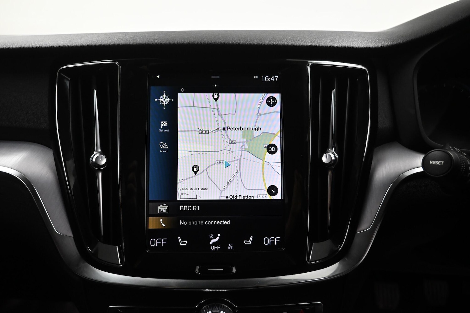 Used Volvo V60 2019 for sale - 76645665: Photo 24